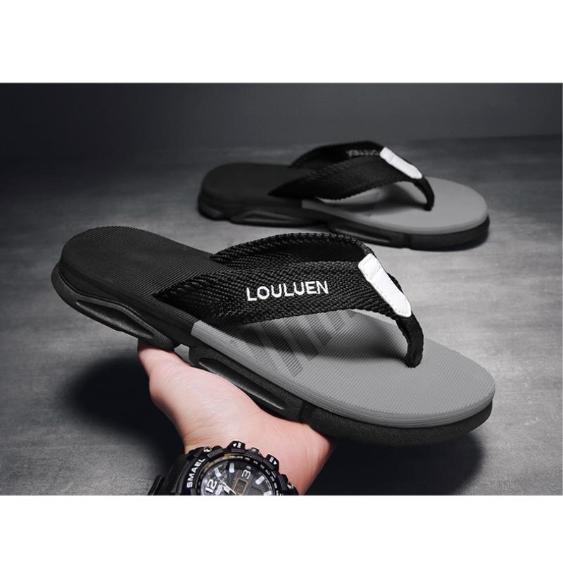 2025 Men High Quality Flip Flops Men Beach Slippers Fashion Outdoor Flip Flops Casual Breathable Slippers for Men New Sandals