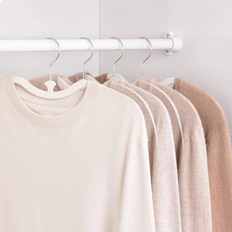 5pcs Short Neck Rubber Clothes Hangers Anti-slip Design Pet T-shirt Skirt Towel Drying Racks Space Saving Storage Clothes Hanger