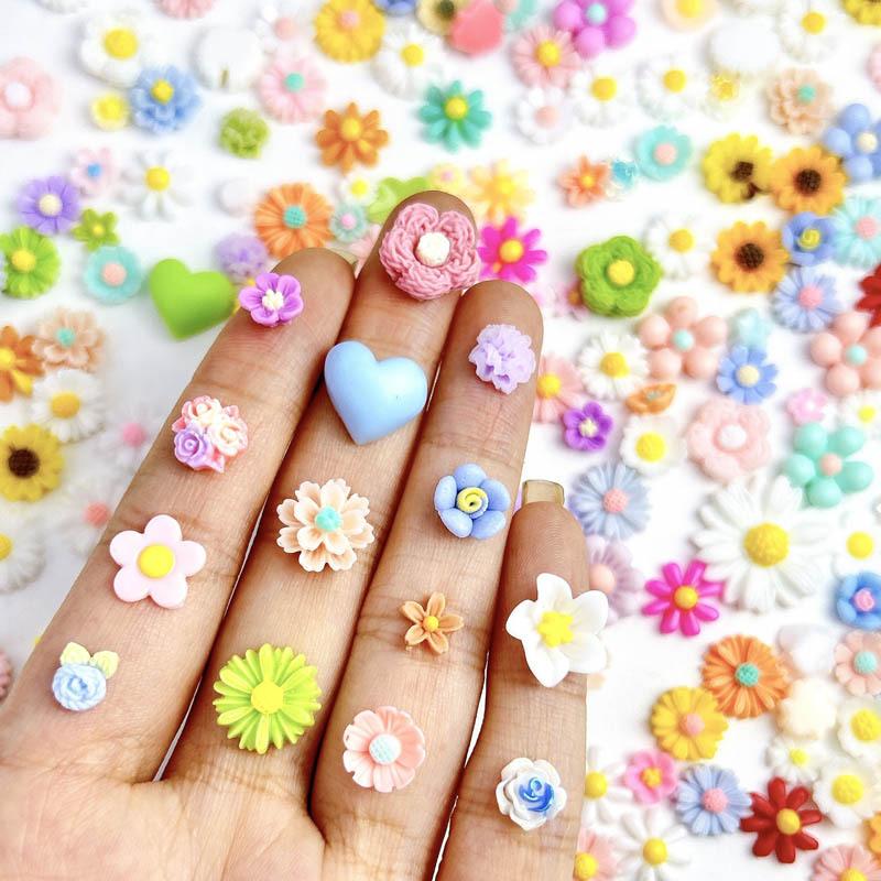 Spring Style Small Flower Nail Art Decorations Japanese Style Fresh Flowers Mixed Daisy Succulent Resin DIY Nail Accessories
