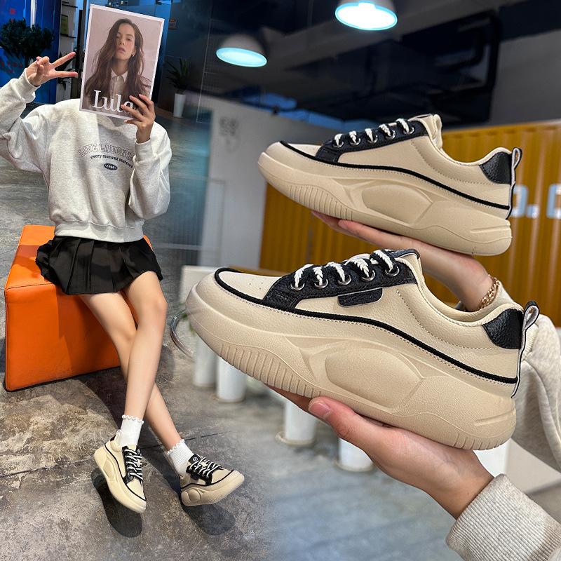 Little white shoes women's autumn 2025 new women's shoes versatile casual shoes children's popular board shoes women's sports shoes trend