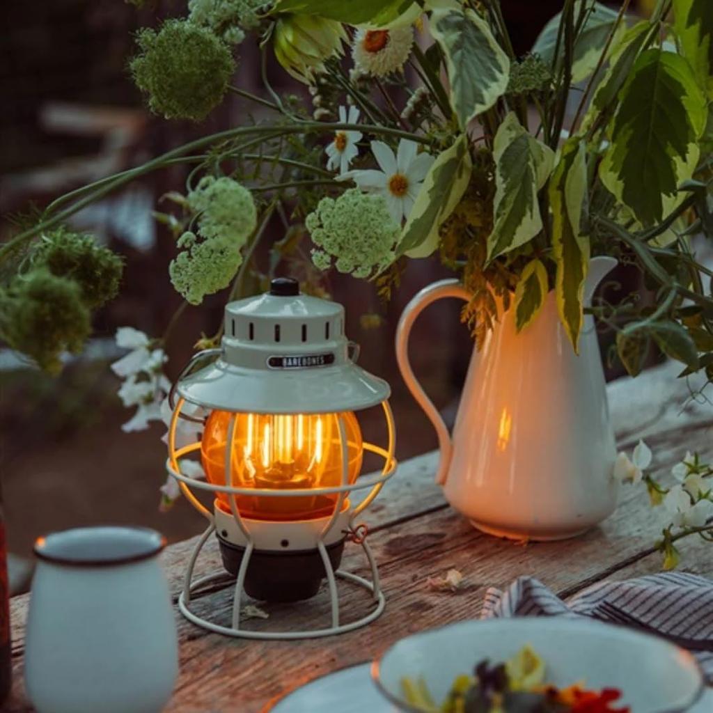 Barebones Railroad Lantern Replacement Glass Bulb, Amber