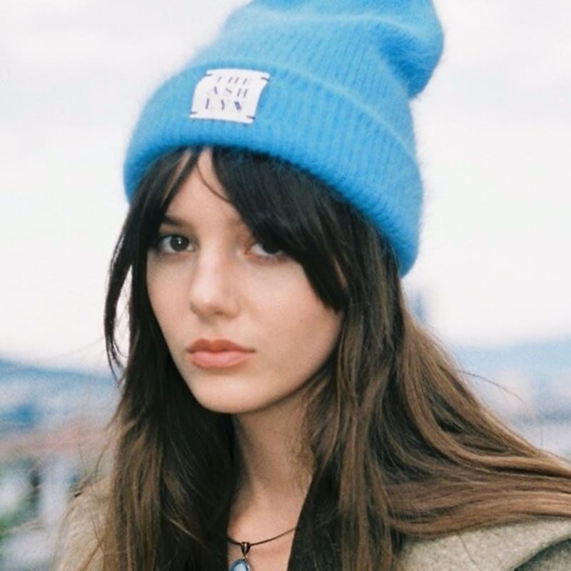 

THE ASHLYNN MONA LOGO ANGORA BEANIE (4 colors) BLUE