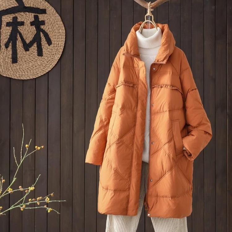 

Литературный и ретро большой размер белый утиный пуховик 2024 зима новый воротник стойка утолщенный теплый пальто средней и длинной длины пальто XL