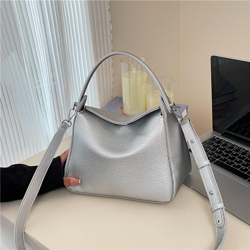 Silver Clutch Bag Fashion Handbag Large Capacity Bucket Crossbody Bag Women Simple Portable Tote Lady Adjustable Shoulder Bags