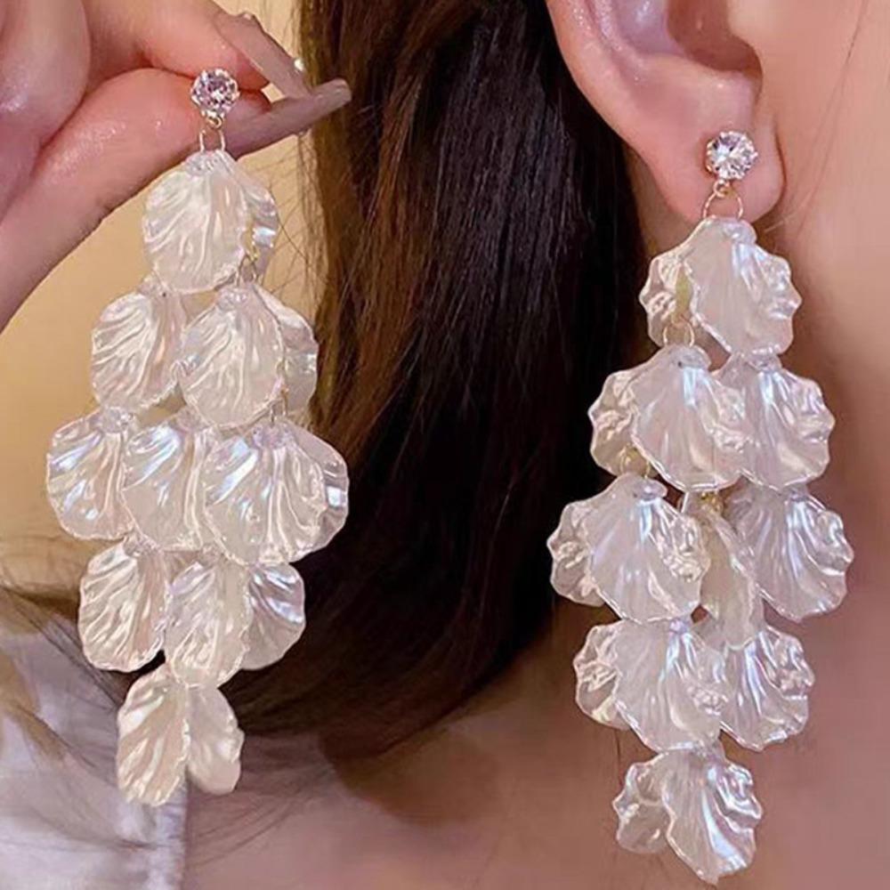 Retro Temperament Shiny Zircon White Petals Long Tassels Dangle Earrings for Women Cute Romantic False Piercing Ear Clip Jewelry