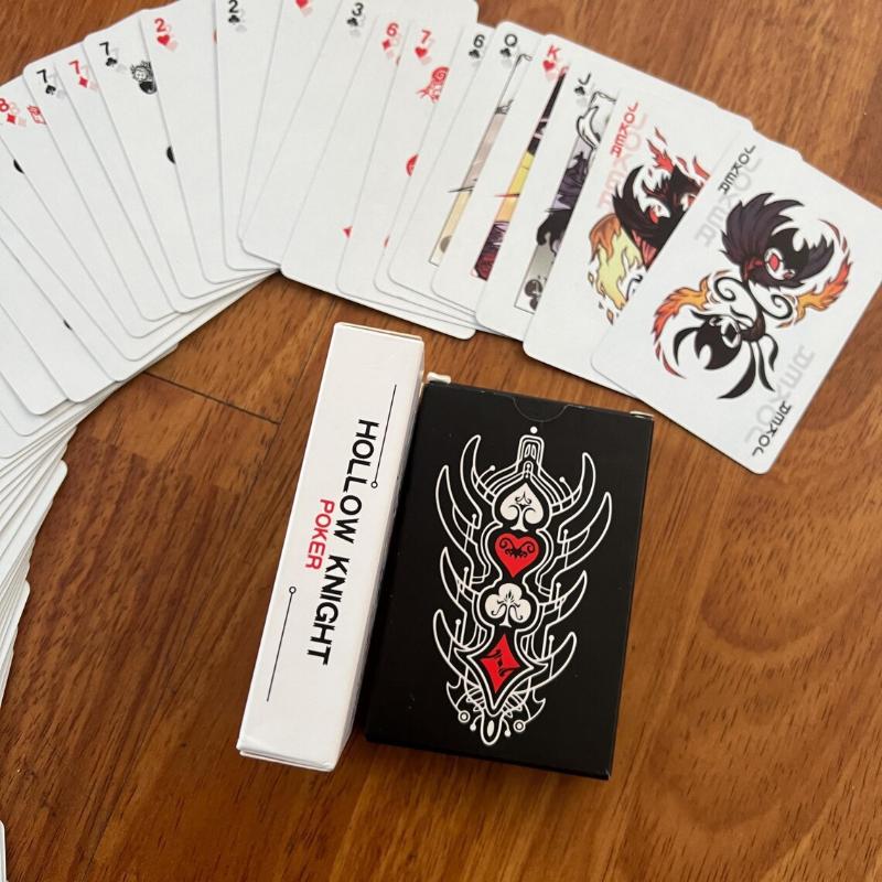 Hollow Knight Schwarz Weiß Spielkarte Kartenspiel Kartengruppe Sammlerset Für Partyspiele Kartentricks Und Magie