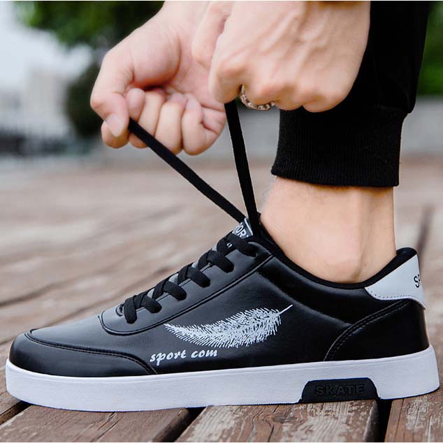 Spring and Autumn Solid Color Round Head Leaf Print Student Casual Shoes Men's Breathable Commuting Comfortable Flat Shoes