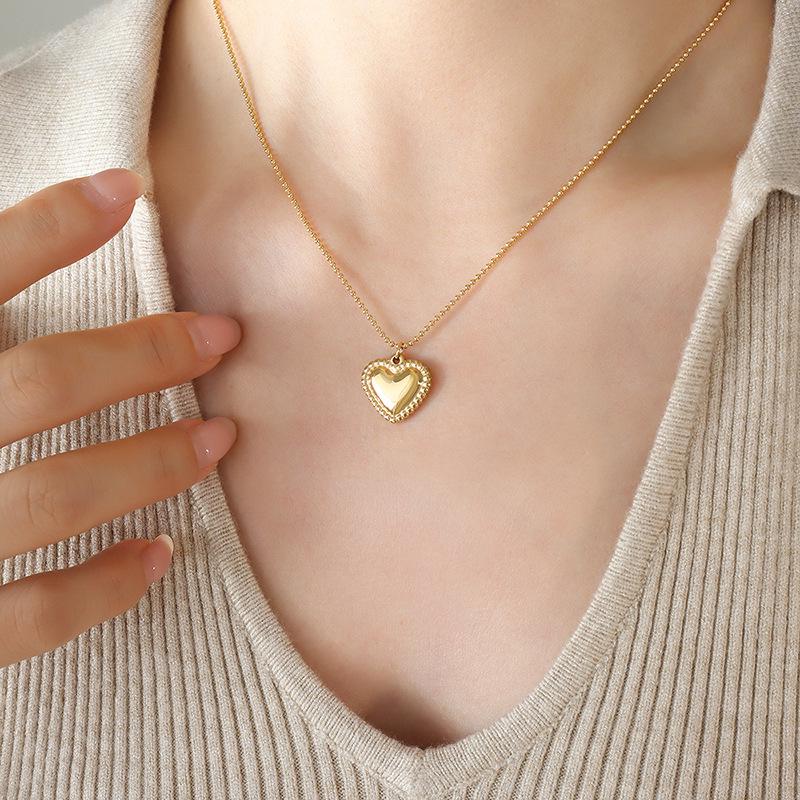 Trendy European & American Couples Peach Heart Necklace & Bracelet Set, Titanium Steel, 18K Gold Plated, Round Bead Chain.