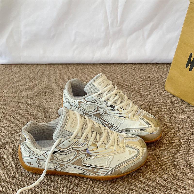 

Korean version of student casual men s and women s trend couple s sports shoes ins street shooting retro versatile niche mesh German training shoes 36