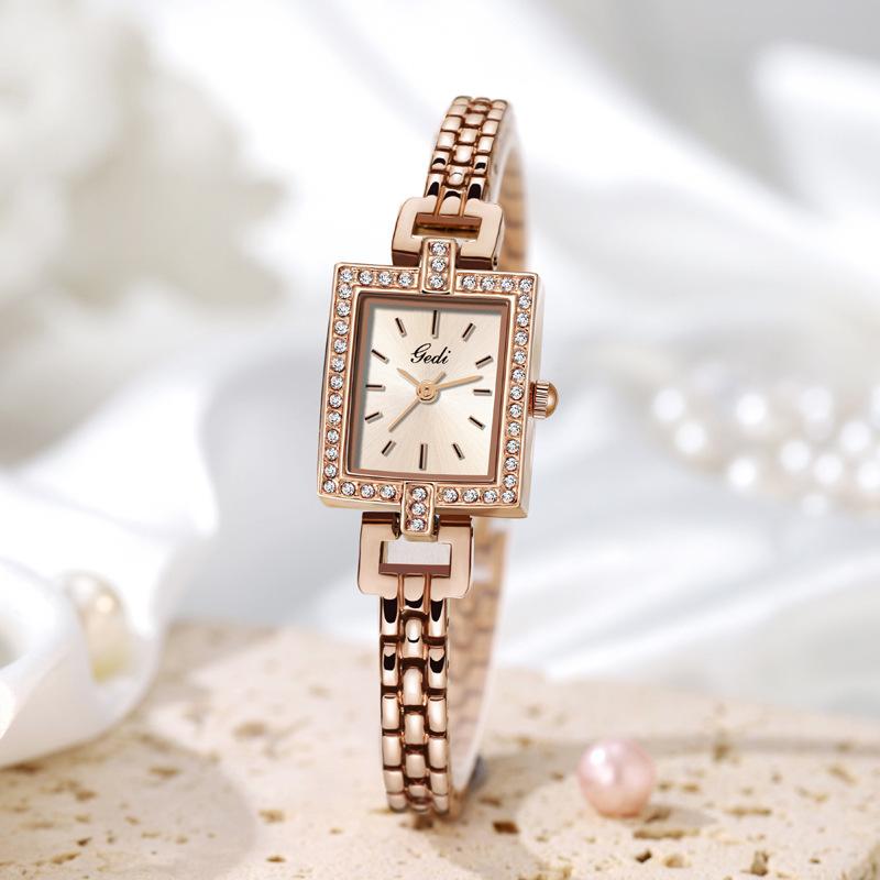 High Value Alloy Bracelet Watch Medieval Small Square Plate Exquisite Quartz Watch Women'S Small Light Luxury Waterproof Watch