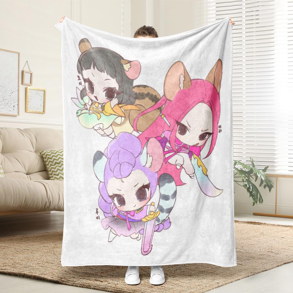 KPop Demon Hunters The fantasy world on the blanket: Anime characters and cute pet patterns keep warm and warm