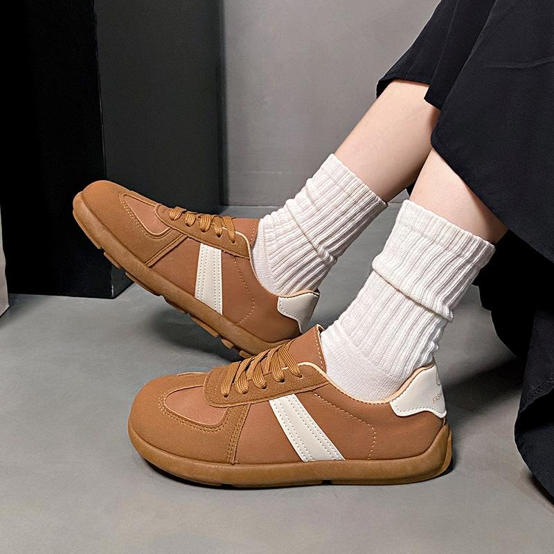 

Женские осенние новые туфли на плоской подошве с круглым носком и шнуровкой, милые и уродливые, студенческие повседневные женские 43 коричневый