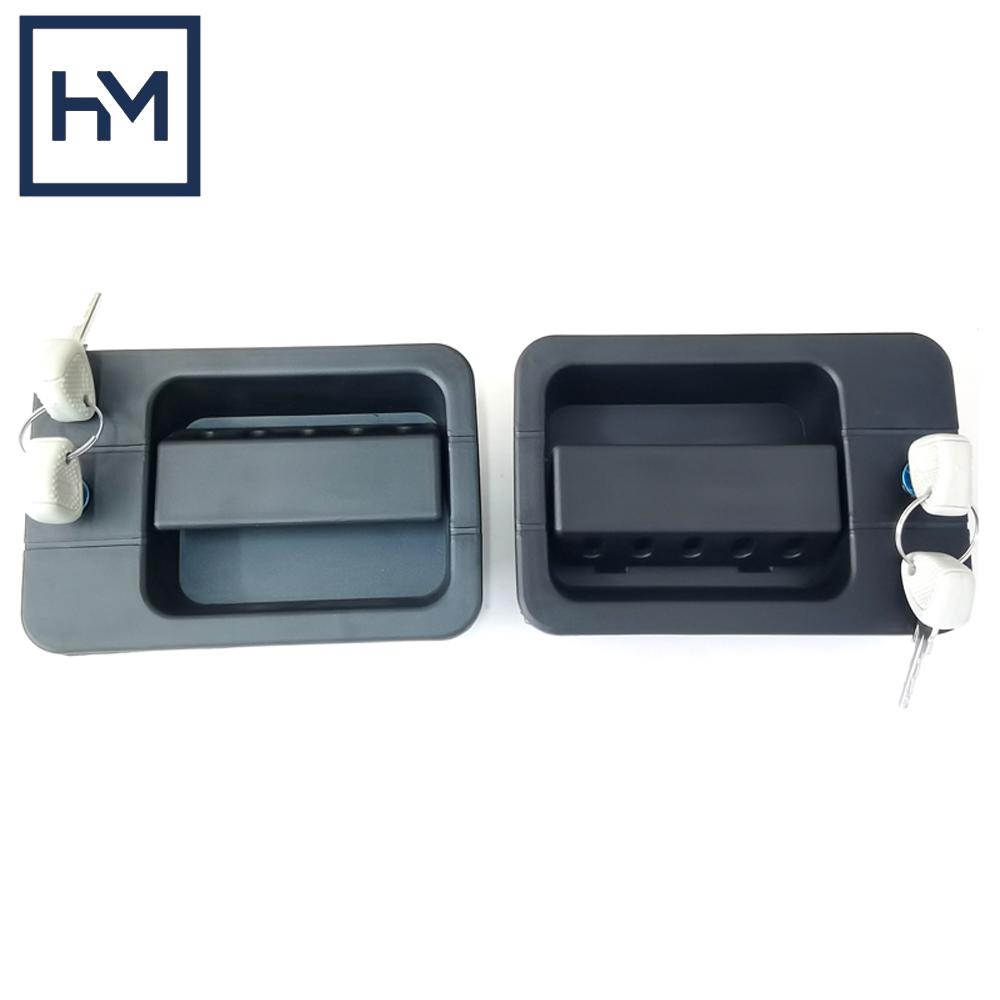 

OE: 98404709 R / 98404710 L Truck External Door Handle For IVECO EUROCARGO (97-06) AM9345 IVBODY1197 500335296 98404713 98404714 Left чёрный
