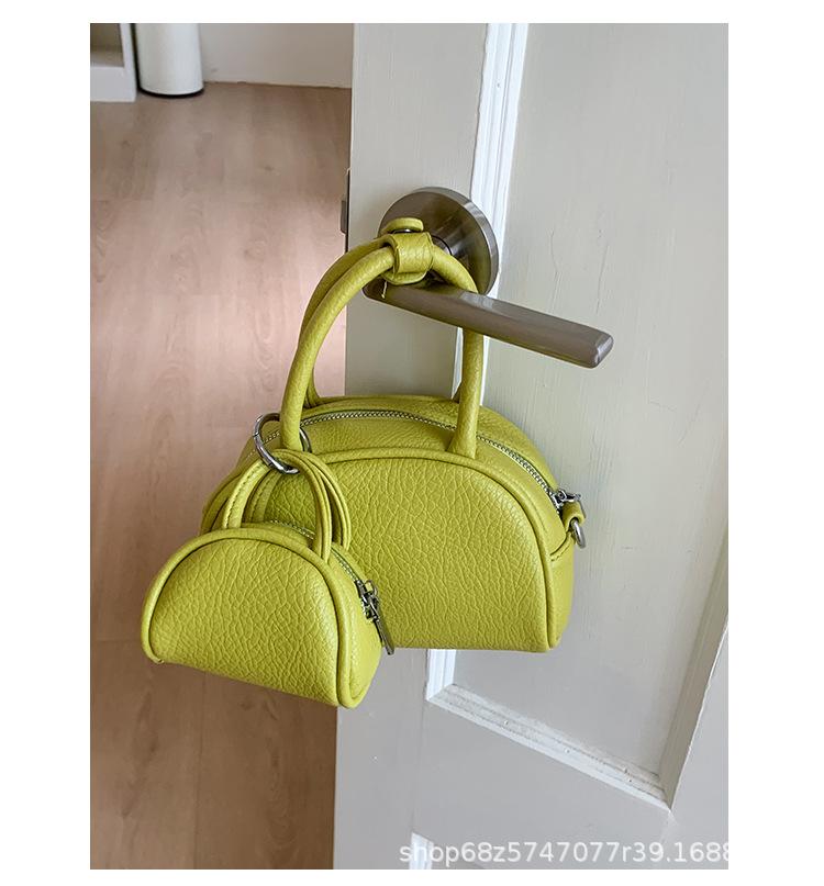 Korean Version Niche Design Portable Shell Bag Women's 2025 New Foreign Style High-end Sense Versatile Single Shoulder Messenger Bag Tide