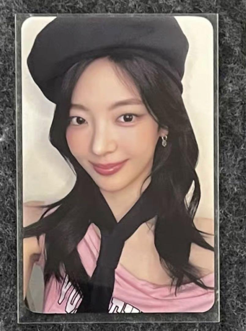 

[USED] itzy GWBG makestar 4.0 bonus trading card rear