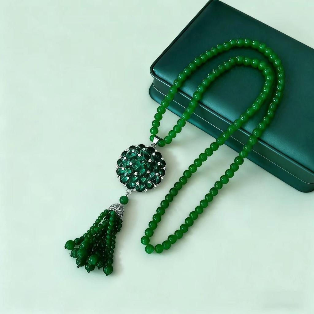 Vielseitige grüne Ruyi-Anhänger-Halskette - Hochwertiger Retro-Stil für Damen