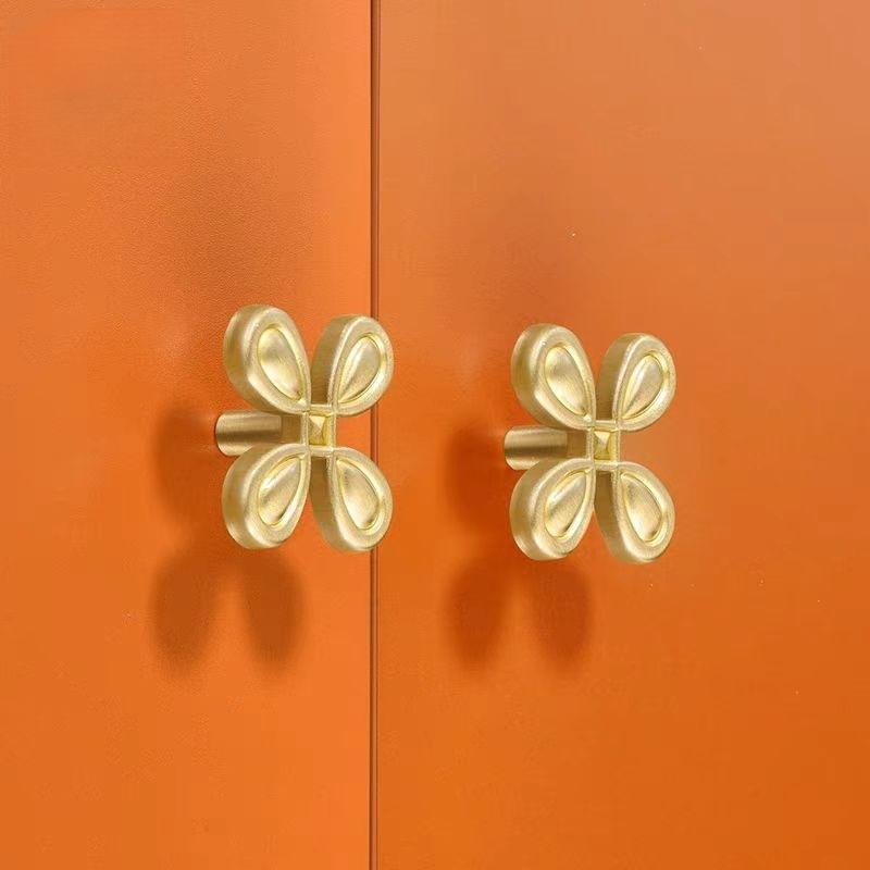 Mid Ancient Style Handle, Antique Bronze Color, Four Leaf Clover, Simple, Drawer Wardrobe Door, Cabinet Drawer Cabinet, French Retro Handle
