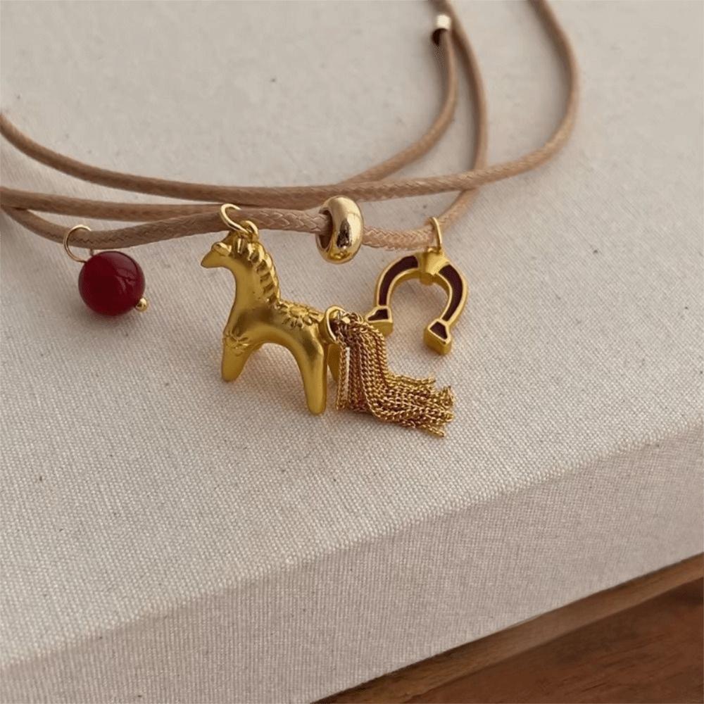 Metallic Finish Horse Pendant Necklaces Pony-shaped Cartoon Horse Necklaces  Female Accessories
