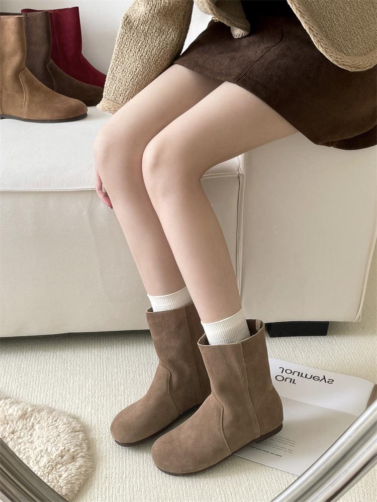 

Korean version of flat-bottomed round-headed short boots women s boots 2025 autumn and winter new fashion versatile Martin boots 39 хаки