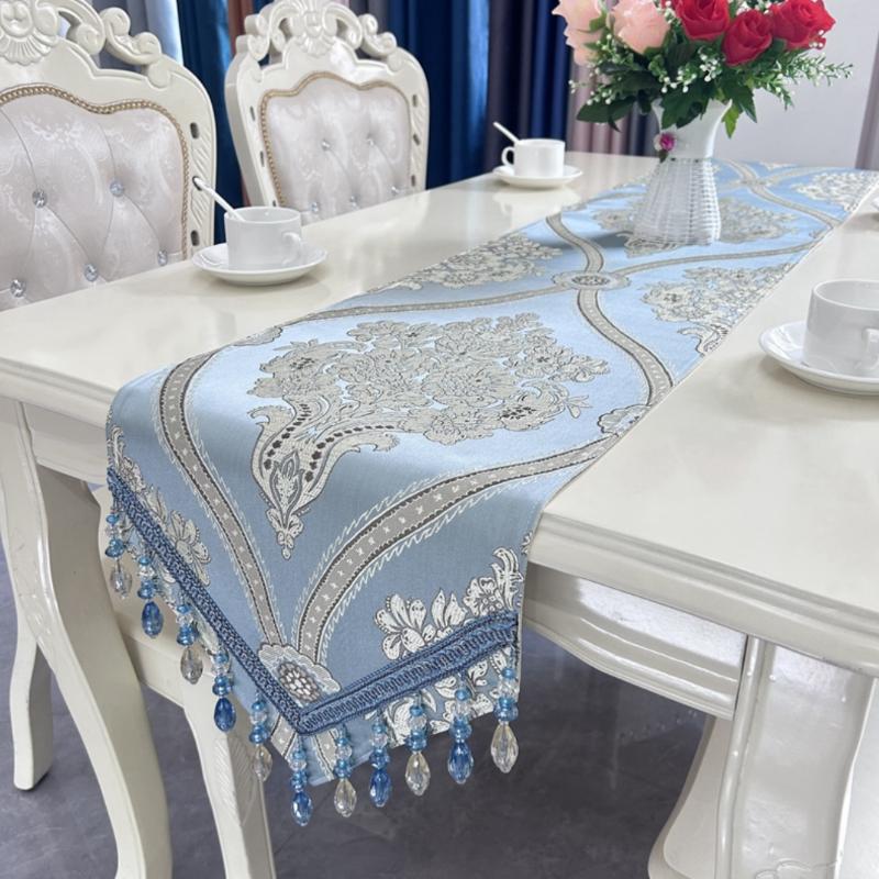 Luxuriöse weiche Tischdecke im europäischen Stil, moderne, minimalistische Hochzeitstischdekoration, verdickter, mehrfarbiger, rutschfester Tischläufer
