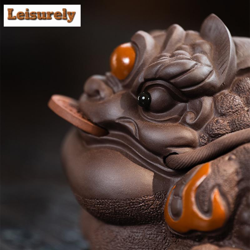 Yixing Zisha Wealth-attracting Golden Toad Tea Pet Handmade Fish Tank Landscaping Tea Figurine Play Toys Tea Statue Ornaments