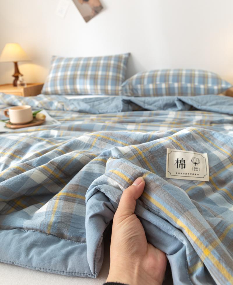 Summer Cotton Air Condition Quilt Lightweight Thin Stripe Breathable Comforter For Home Hotel Bed Travel