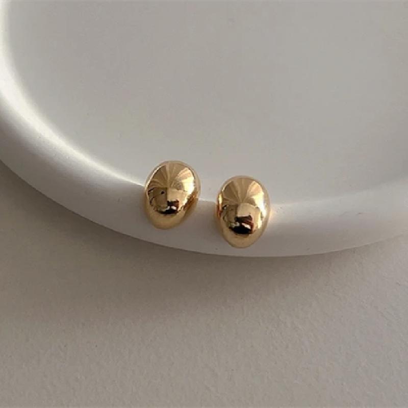 1 para lekko luksusowych, chłodnych, małych, błyszczących, stopowych, pozłacanych, posrebrzanych, geometrycznych, eleganckich kolczyków z temperamentem