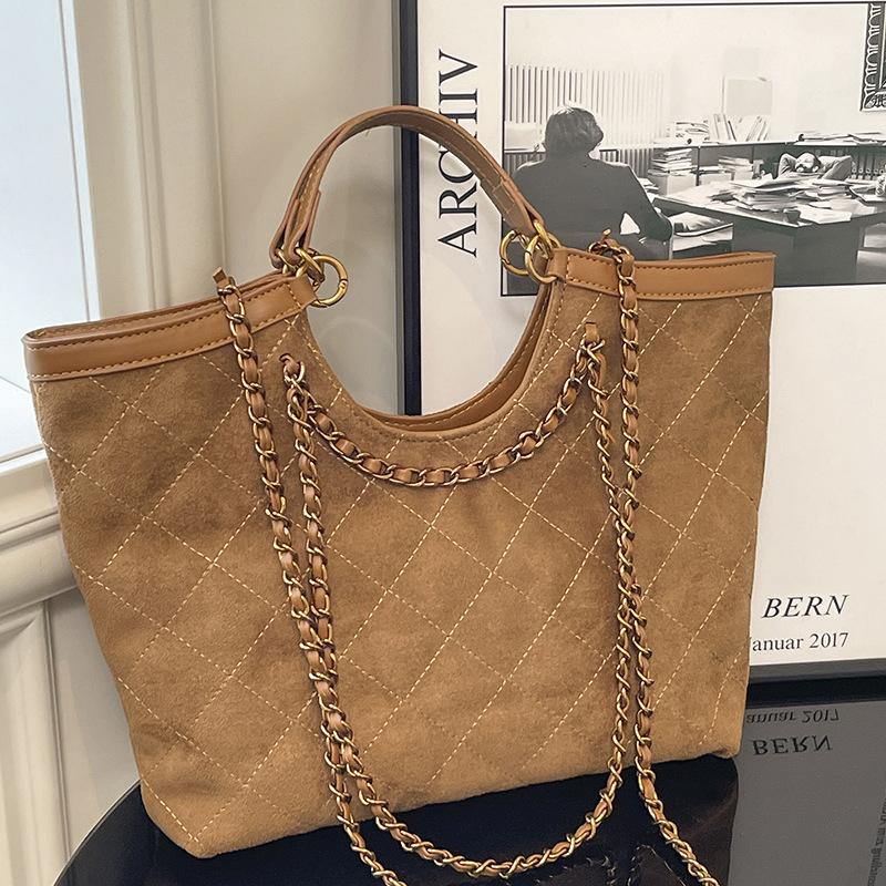 Tote Bag, Laid-back Style, Large-capacity Hand-held Women's Bag, Fashionable Chain Single-shoulder Bag