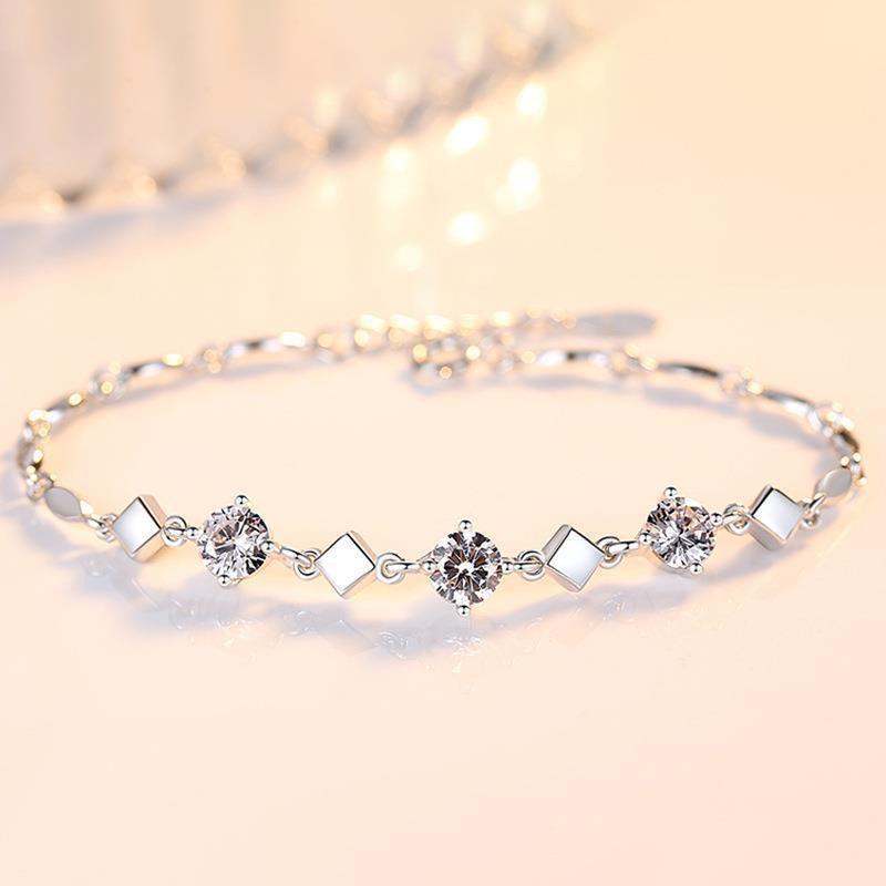 Cubic Zirconia Friendship Bracelet: Versatile, Fashionable Gift for Women, Students, Sisters, or Girlfriend