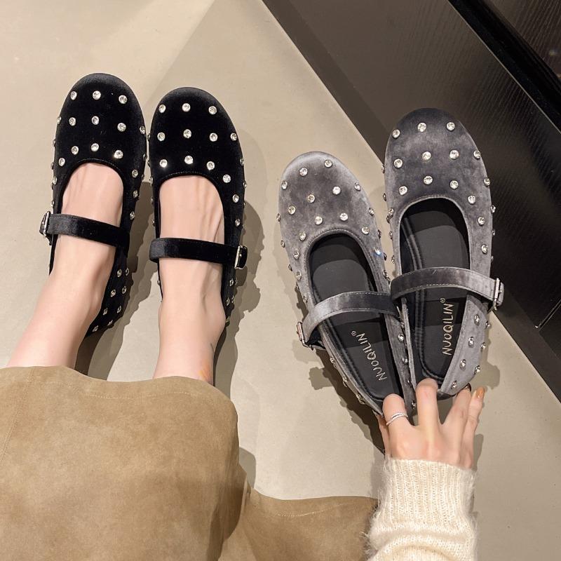 Fashion Cool Gold Rivets Design Ballet Flats Women Faux Suede Belt Metal Buckle Low Heel Women Shoes Non-slip Soft Sole Mary Jane Shoes