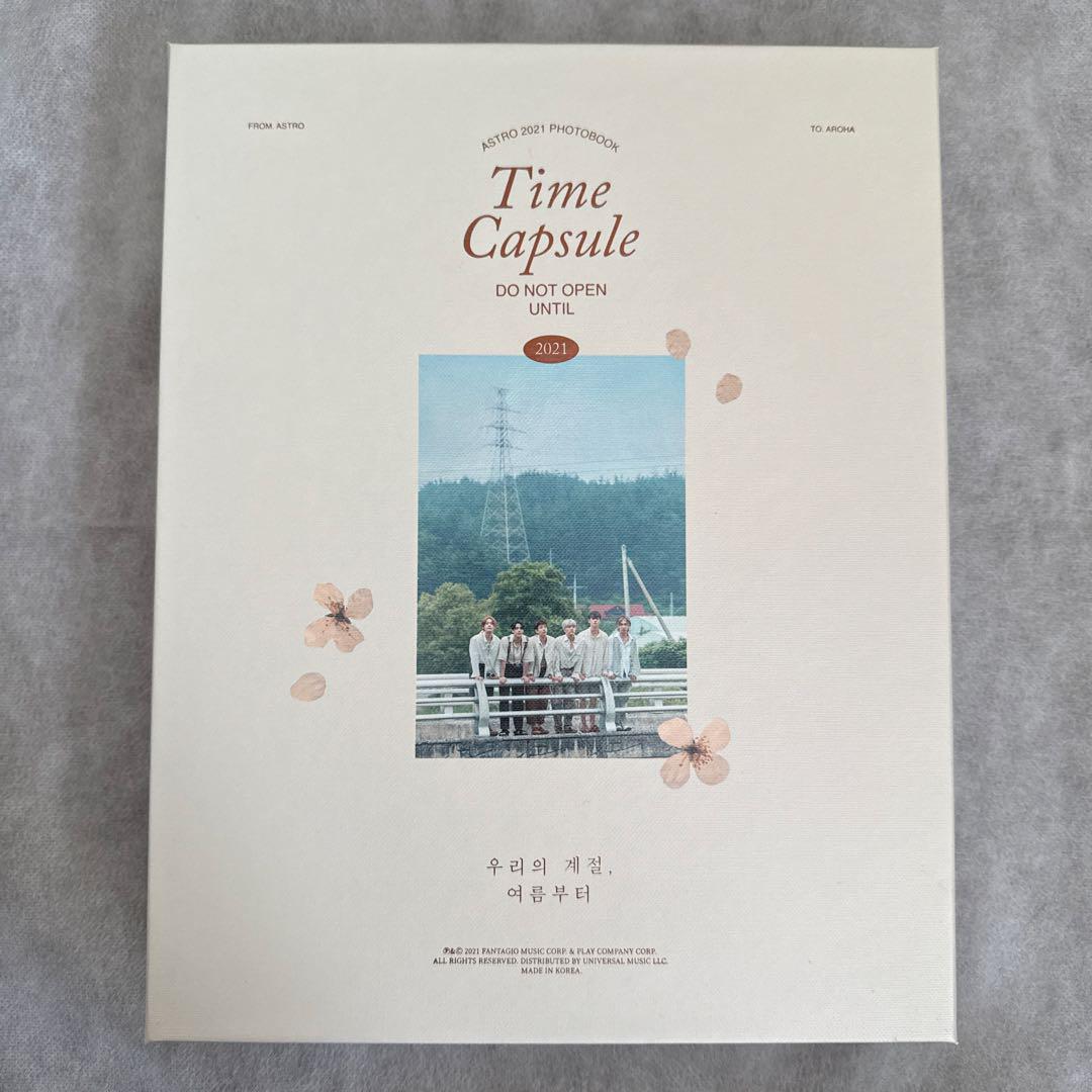 

[Б/В] Фотобук ASTRO Time Capsule 2021