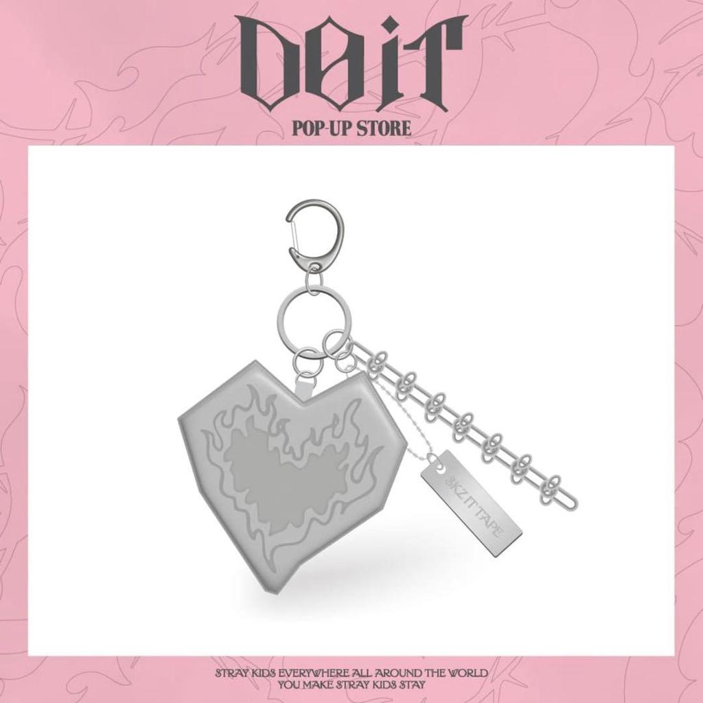 [USED] Stray Kids Pop-Up DO IT Keyring Heart