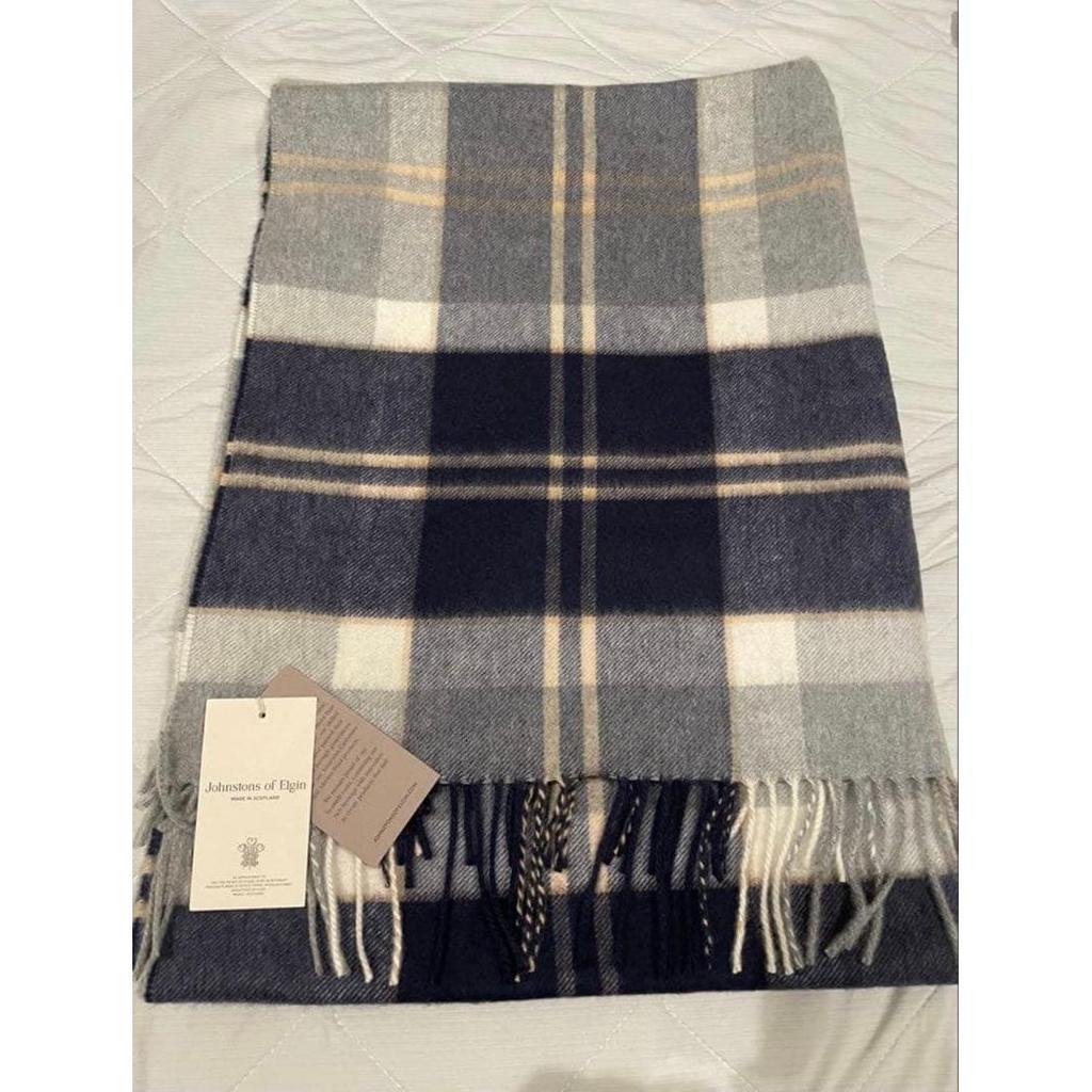 Used Johnstons of Elgin cashmere stole