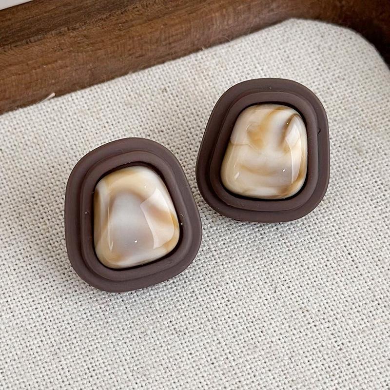 Retro jednoduché nové hnědé geometrické náušnice se smyslem pro temperament Francouzské náušnice šperky pro dívky