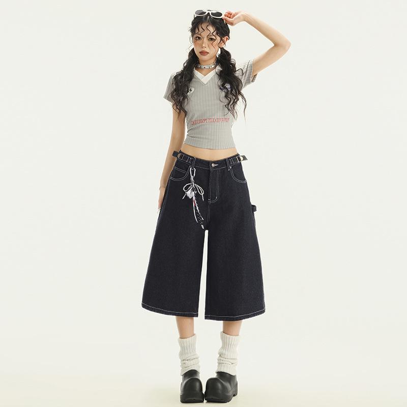 

Women s Vintage Washed Black Denim Capri Pants - Summer 2025 Collection L
