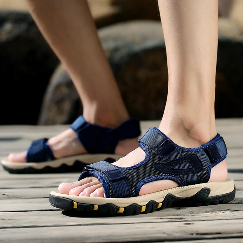 Men Sandals Summer Fashion Lightweight Casual Leather Bell Shoes Large Size 39 47 Comfortable