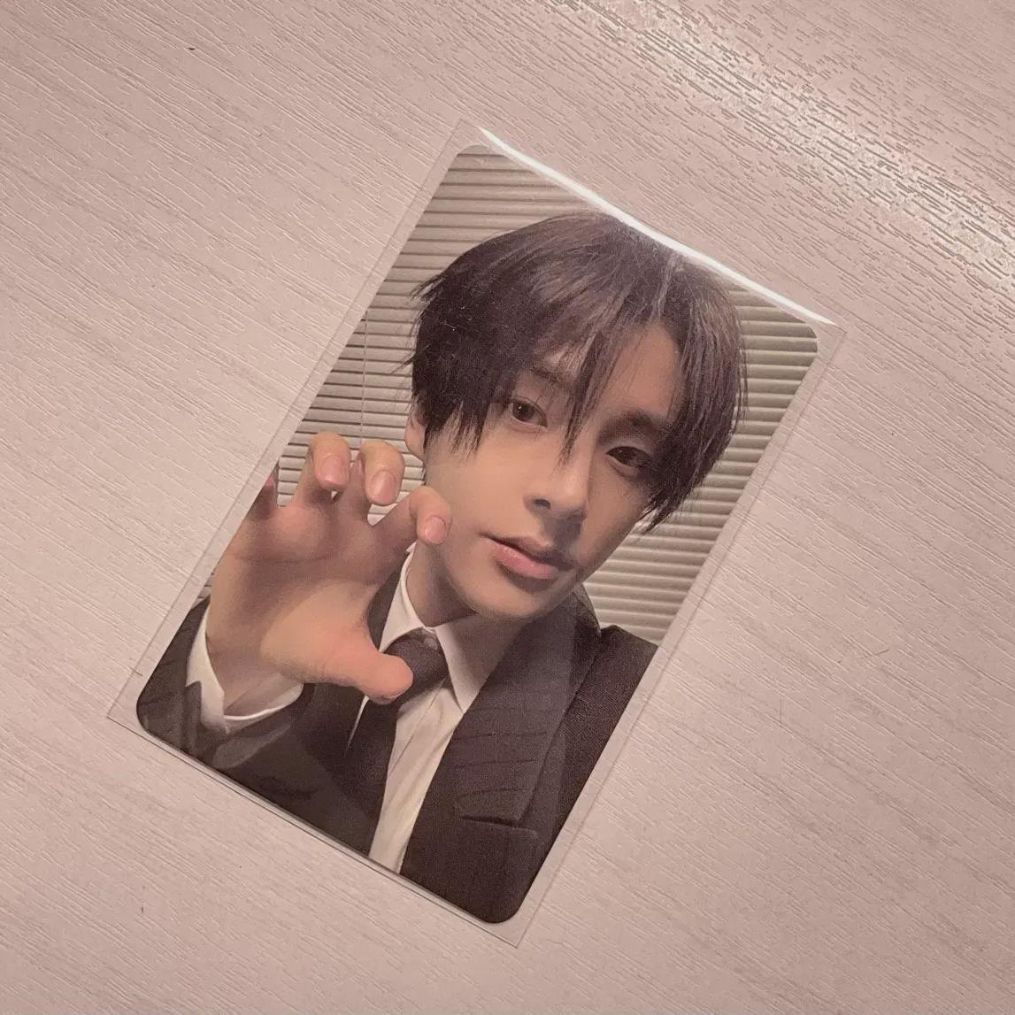 

Фотокарточка Джейка из Enhypen