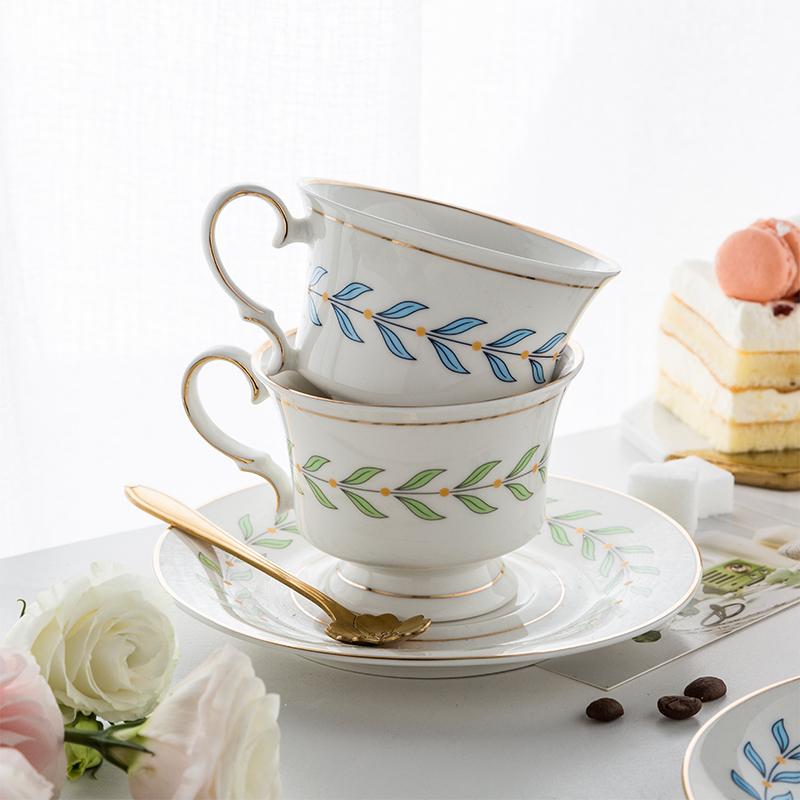 Bone China Coffee Cup Set Ceramic Mug Golden Trim British Afternoon Tea Cup Espresso Cup and Saucer Set Holidays Birthday Gift