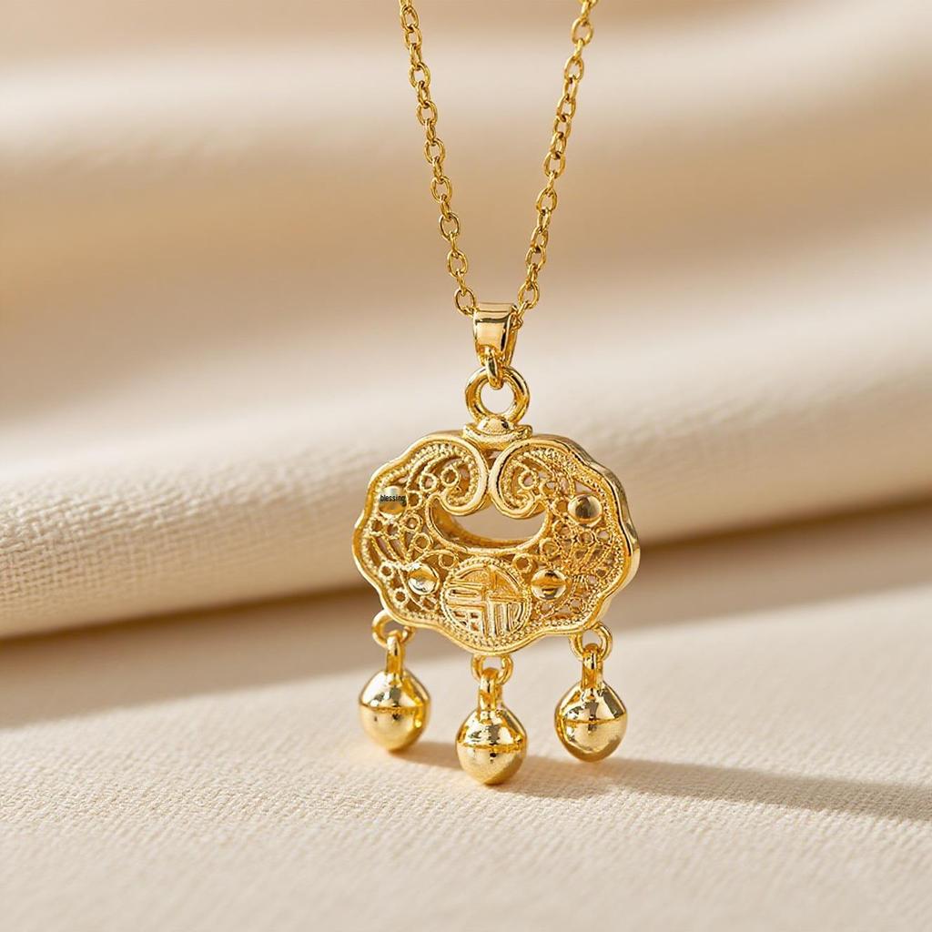 Elegant Light Luxury Zircon Necklace for Women - Gold-Plated, Simple Clavicle Chain