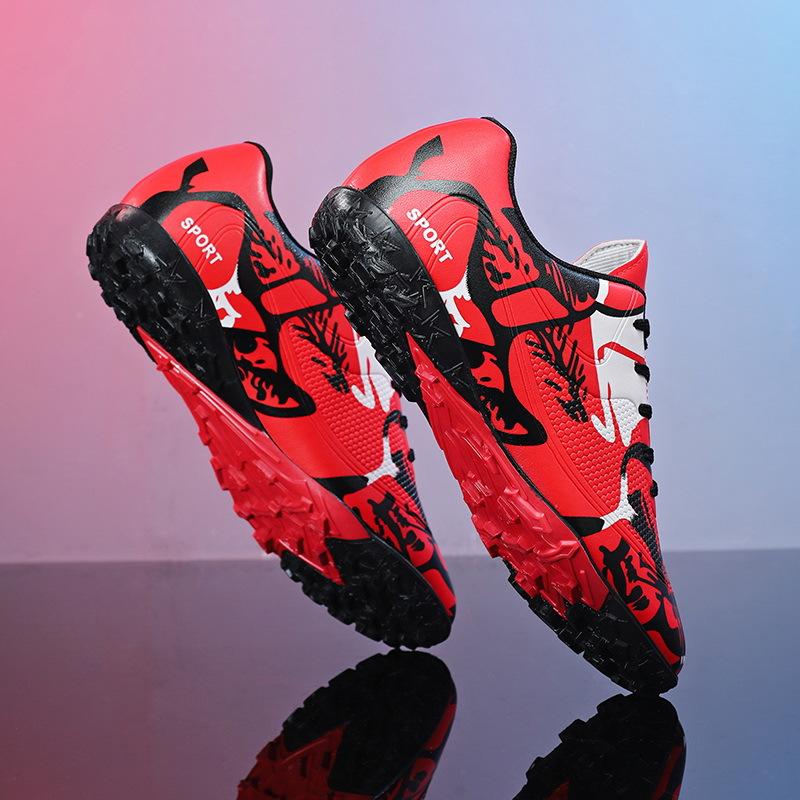 Krátké kopačky s nízkým svrškem kožený povrch kopačky s hřeby sportovní obuv s nízkým svrškem mládežnické tenisky velká velikost