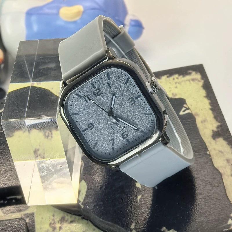 New Fake Three Eyes Digital Sports Men's Watch Men's Quartz Watch Silicone Band Belt Classic Fashion Men's Watch