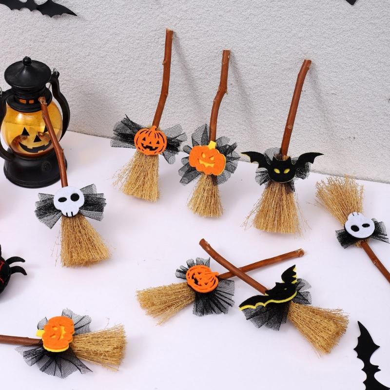 Small Witch Broom with Ghosty/Pumpkin/Bat Halloween Witches Broomstick Hanging Ornaments Halloween Decorations Gift