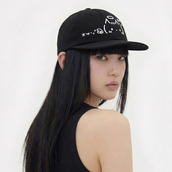Emoji Cap [Black Angel Kitty]