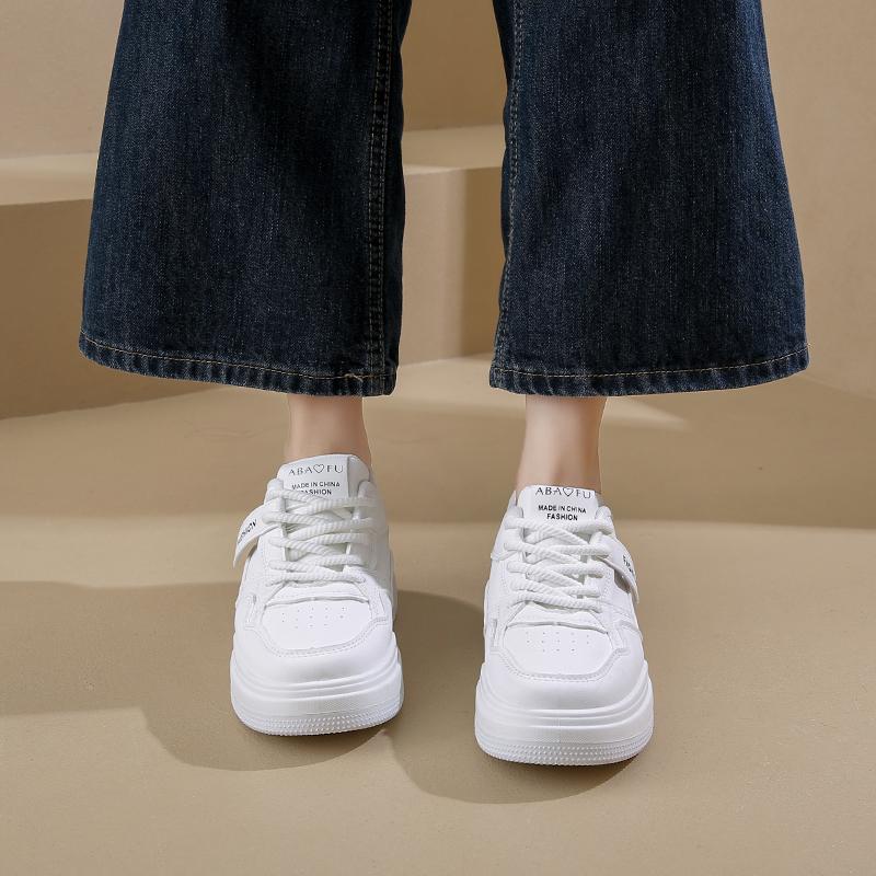 Модные женские туфли на плоской подошве — фото 4