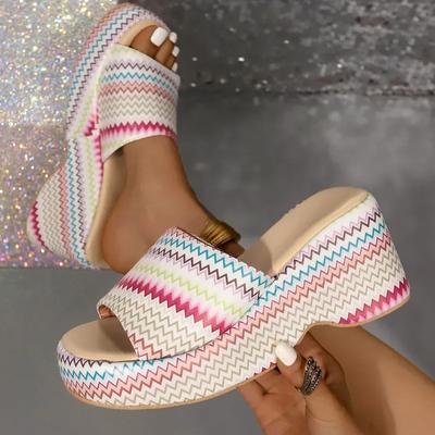 Fashion Large Size Women Shoes 2024 Summer New Ladies Slippers Fashion Designer Thick Soled Slippers Outdoor Beach Comfortable Slippers