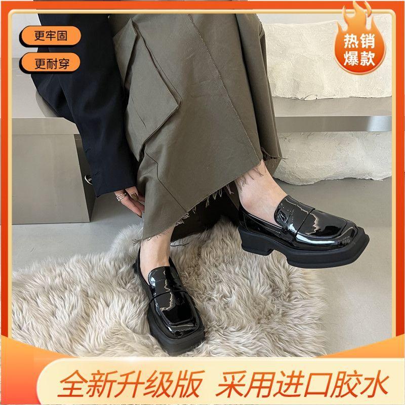 2025 spring and autumn new British style thick-soled square head retro loafers French muffin and small leather shoes for women