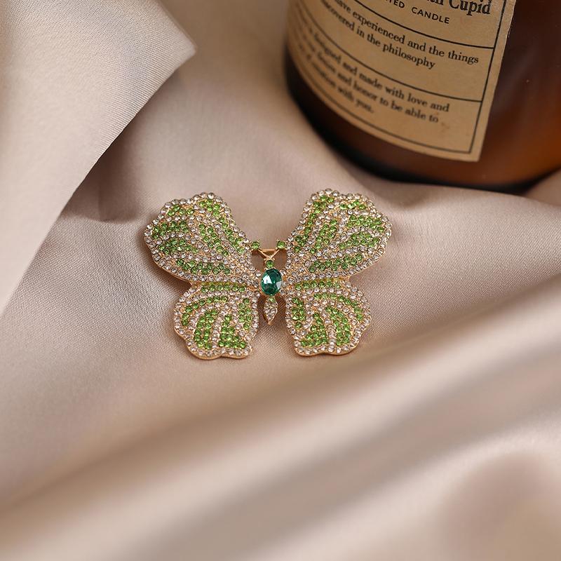 Butterfly Musical Note Brooch Fashionable Retro Corsage Clothing Pin Anti-Exposure Accessory