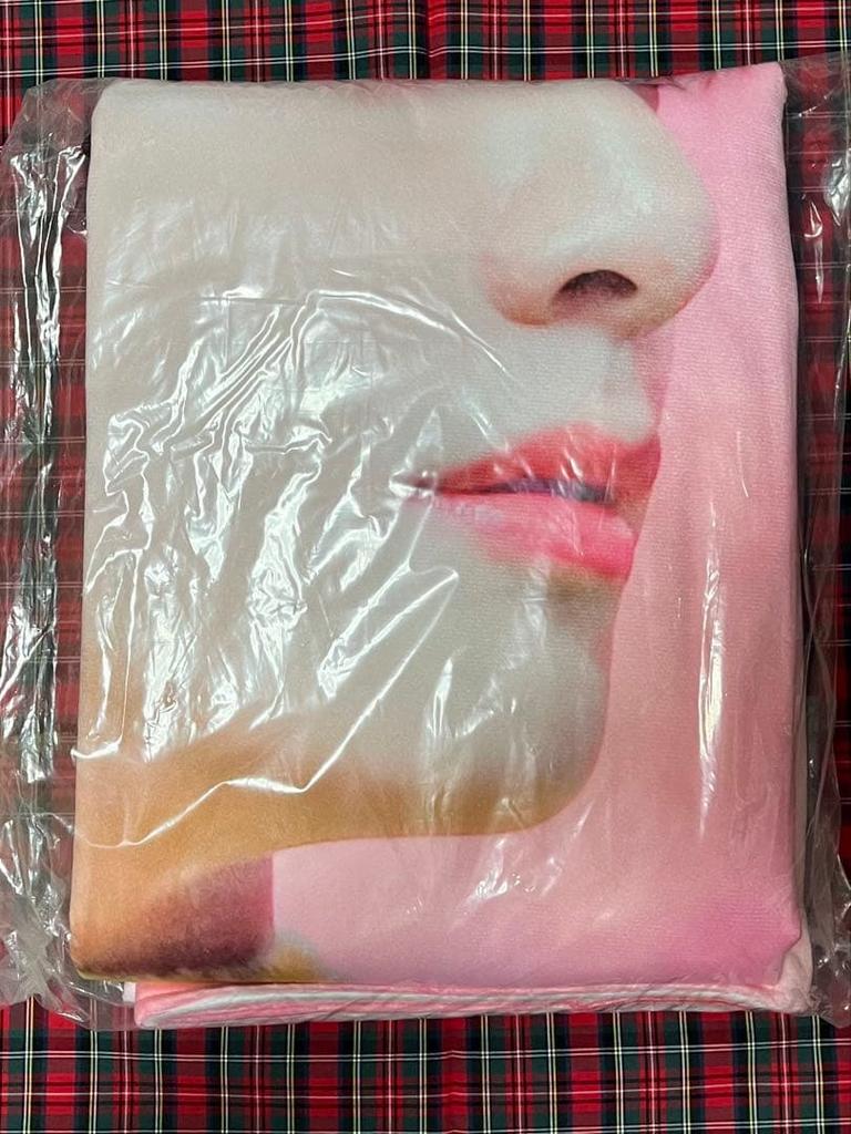 [USED] BTS Taehyung Master Blanket