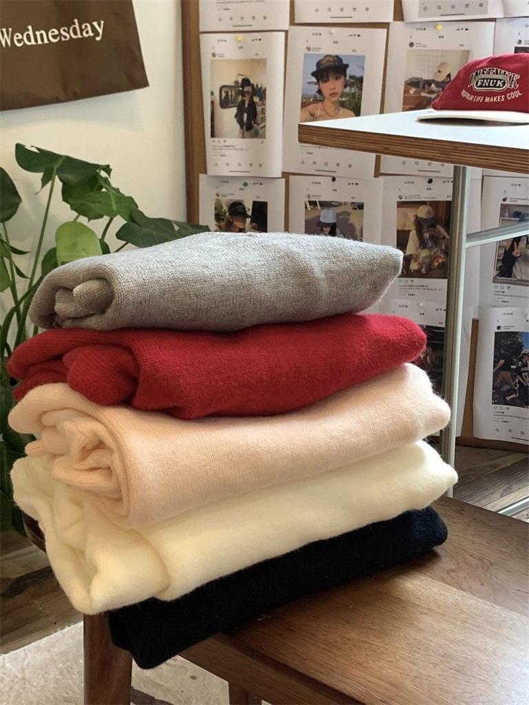 Song Zheng En Women's Lazy Style Red V-Neck Sweater - Soft, Loose Knitwear for Autumn/Winter