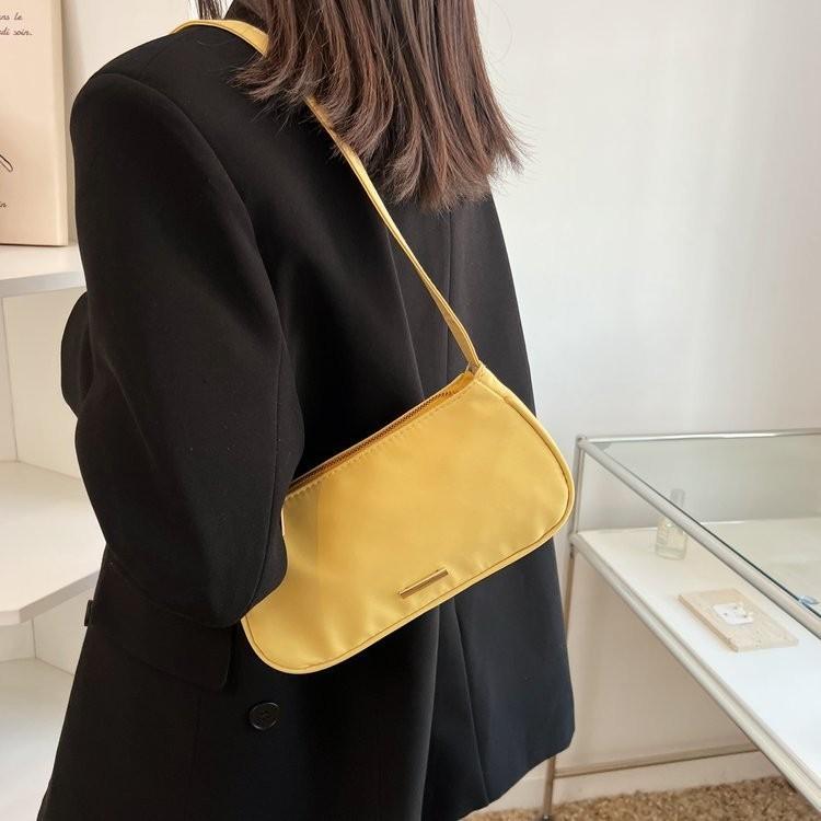 Trendy And Versatile Large Capacity Shoulder Bag For Women In Fashionable Colors жёлтый